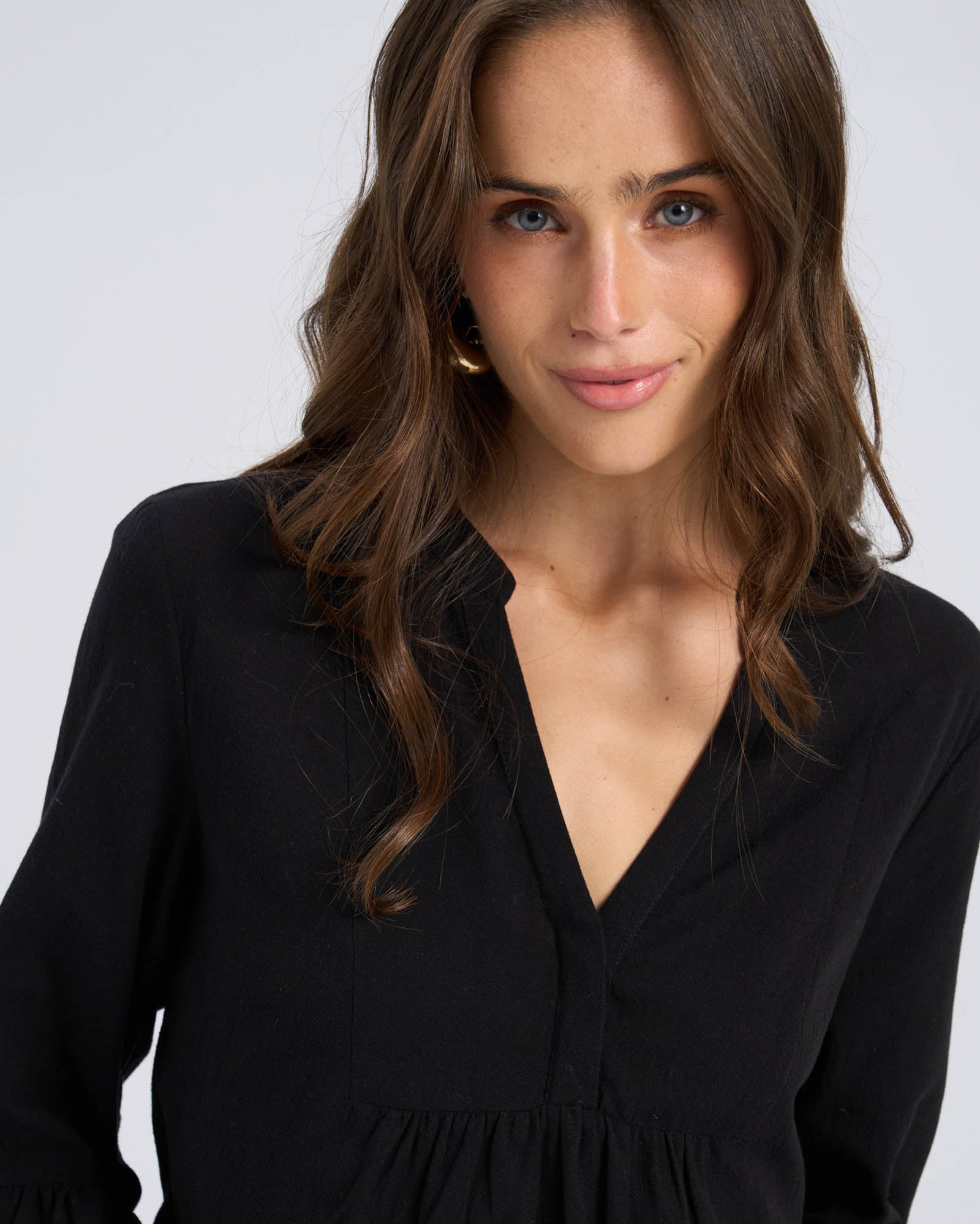 VMAMELIA EMBROIDERED MINI DRESS